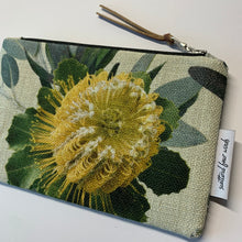 Load image into Gallery viewer, Coin Purse - Gold Banksia
