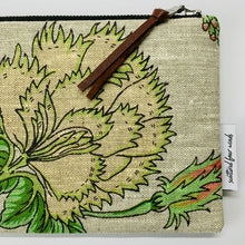 Load image into Gallery viewer, Small Clutch - Darjeeling White Hibiscus
